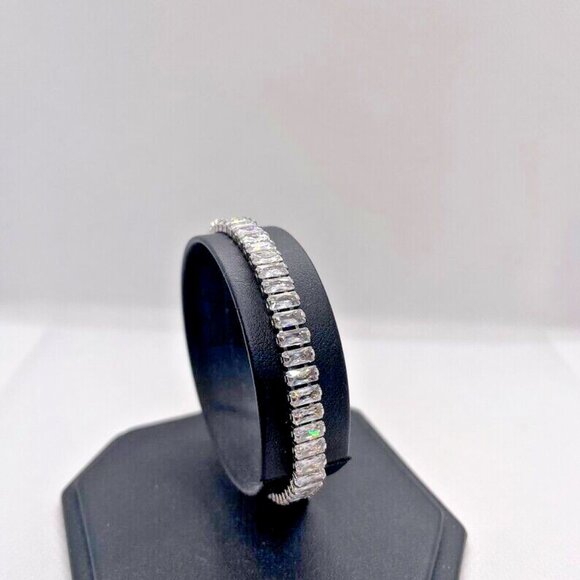 Tennis bracelet baguette cut simulated lab diamonds 925 sterling 7” long - Picture 6 of 6